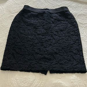 Ann Taylor Navy Blue Lace pencil skirt in size 6